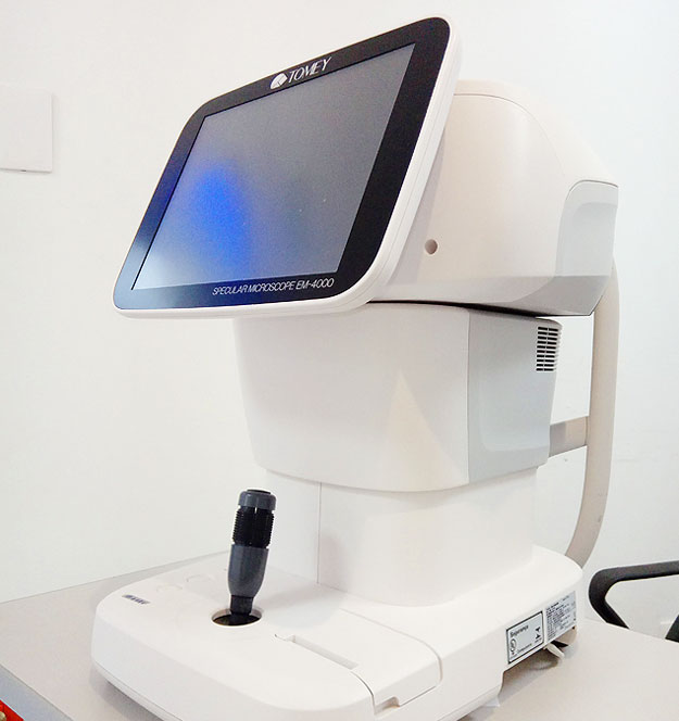Microscopio Especular EM-4000 Tomey